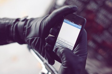 leather-touchscreen-gloves-by-mujjo-dt
