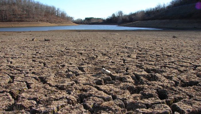 California_Drought_Dry_Riverbed_2009
